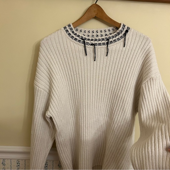 Zara Ribbed Sweater - Picture 6 of 7